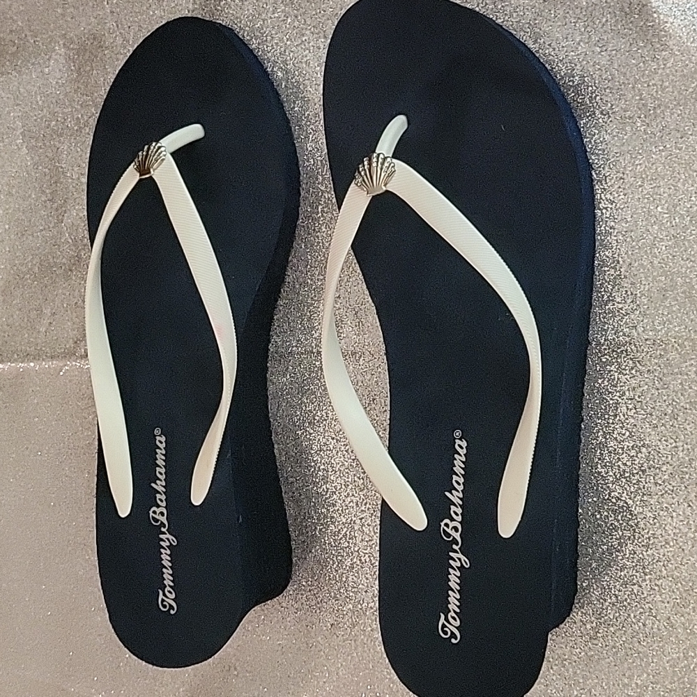 Tommy Bahama Size 10 Navy Flip Flops - Picture 6 of 6